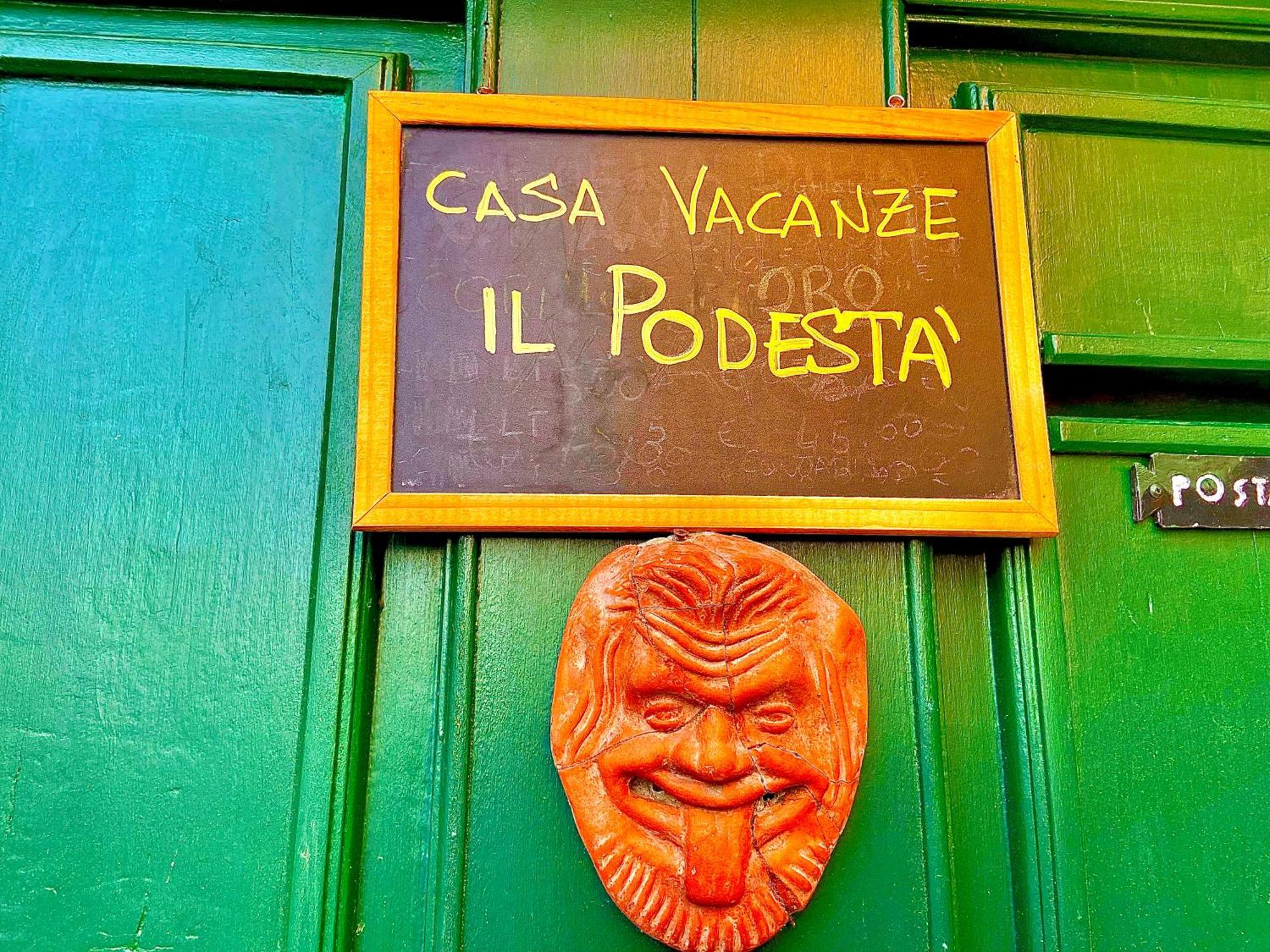 Il Podesta Laterina Luaran gambar